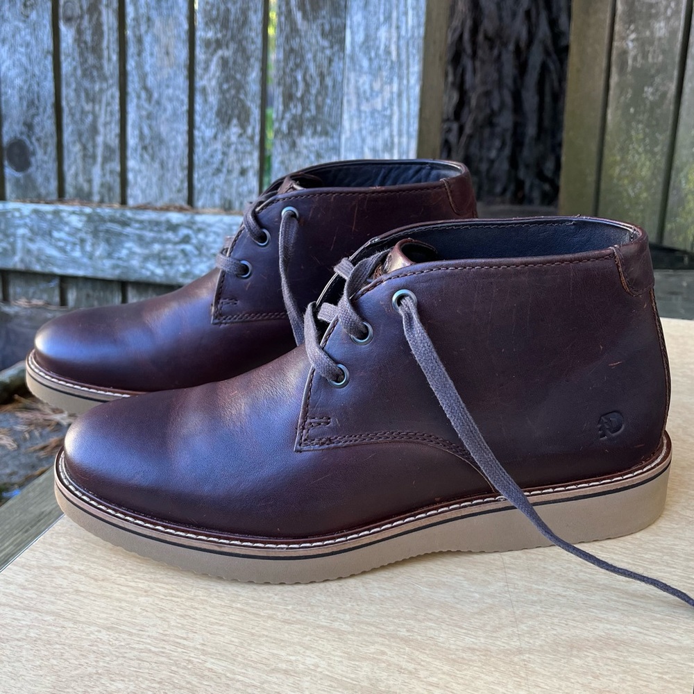 Dunham Men’s Clyde Chukka Lace Up Boots In Saddle Brown Sz 8